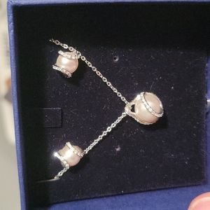 Swarovski earring and necklace set